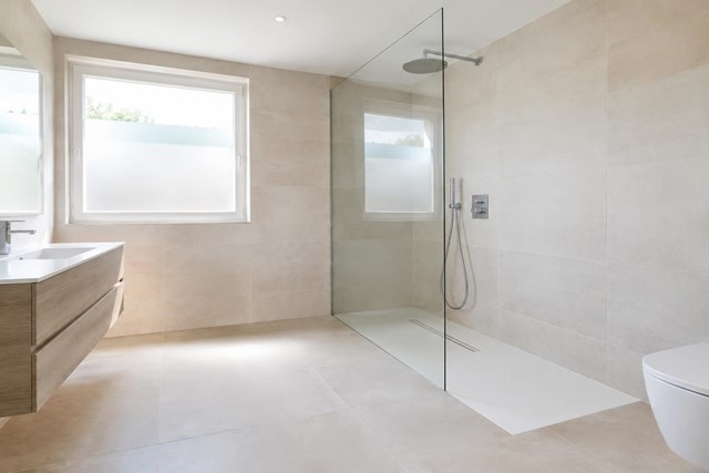 Cambio de bañera por ducha en Tui: más espacio y seguridad - Imagen 1