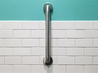 ¿Cómo adapto mi baño a una persona con movilidad reducida?