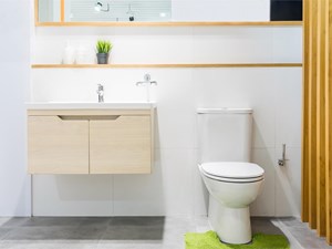Ideas para lograr un baño más espacioso