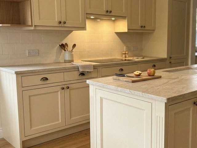 Reforma de cocinas clásicas en Vigo con diseños atemporales